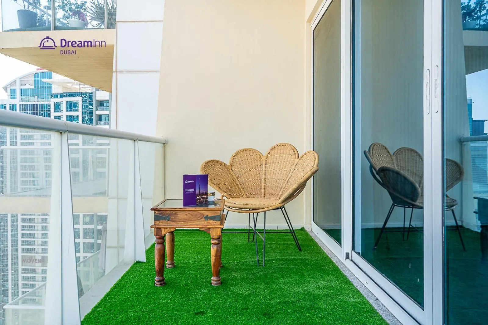 Spacious 1Br Apartment Lake View Tower, Cluster B Jlt Dubai