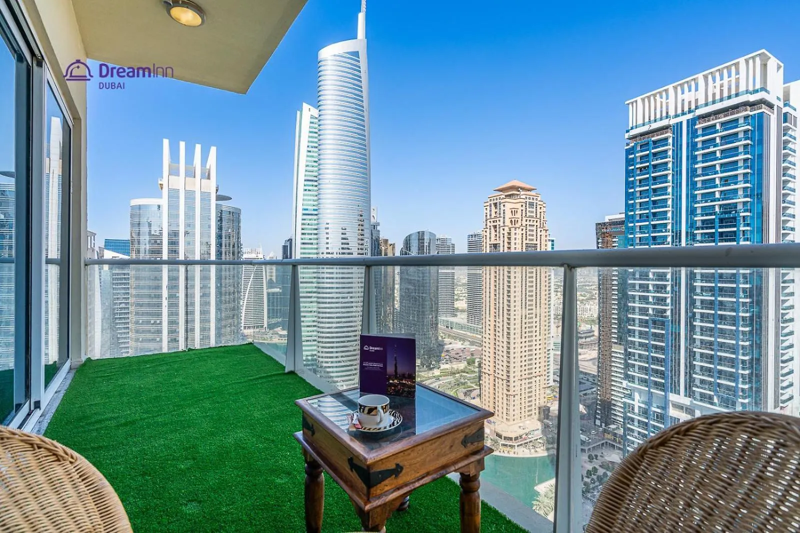 Spacious 1Br Apartment Lake View Tower, Cluster B Jlt Dubai 0*,  Birleşik Arap Emirlikleri